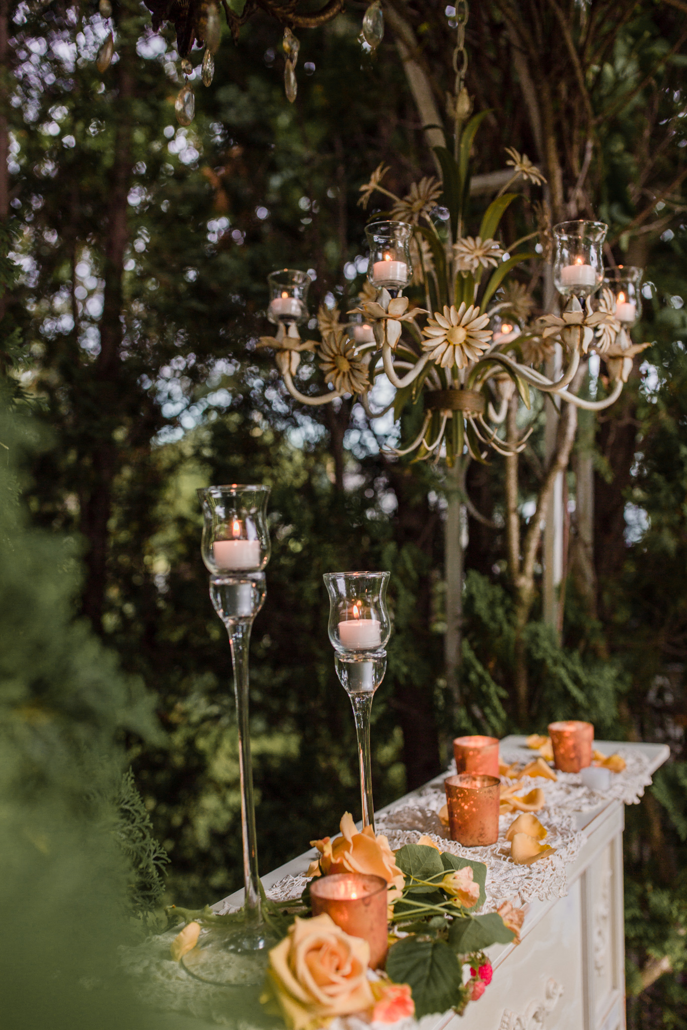 Bloom Lovely wedding details