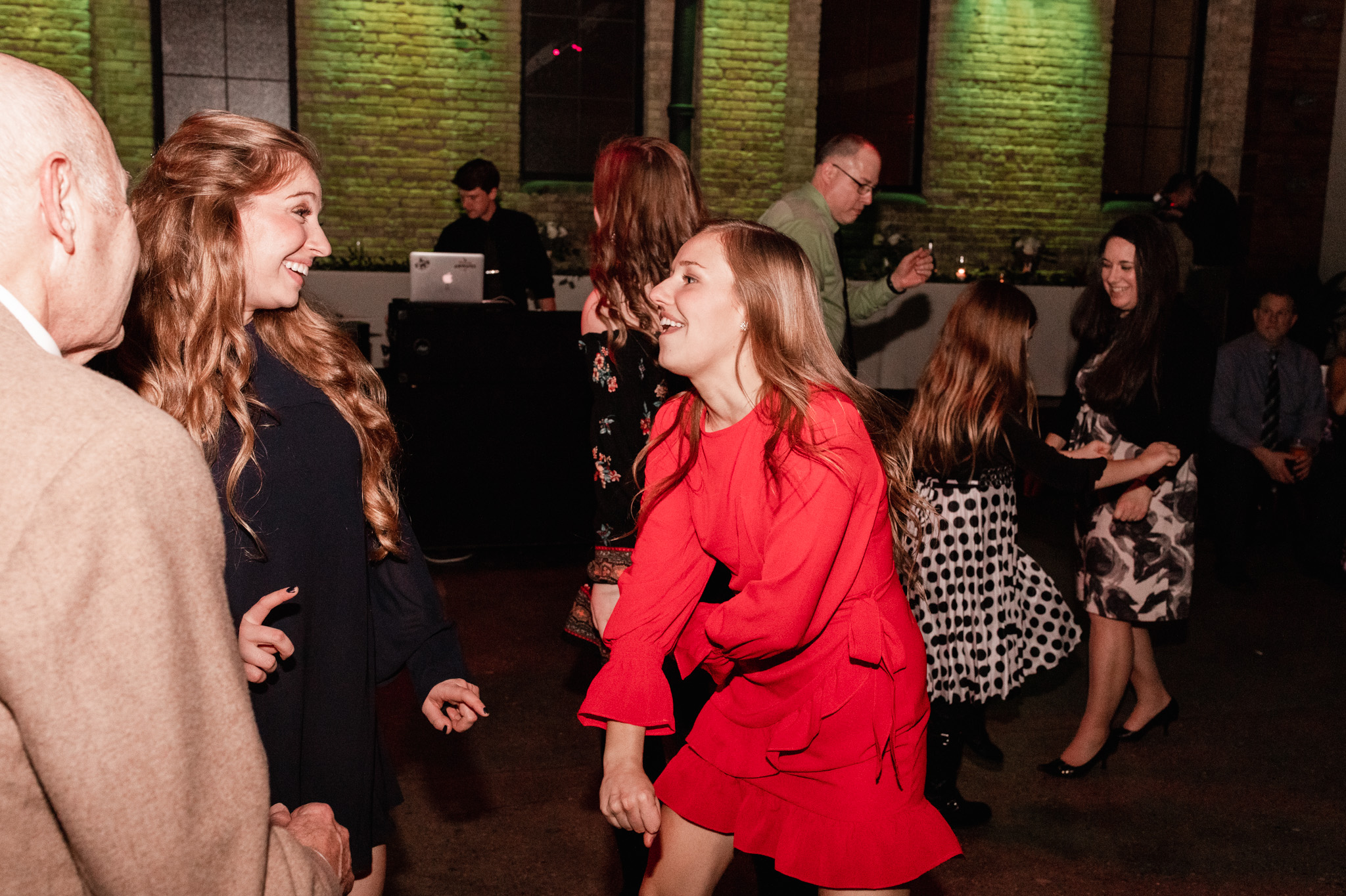 Ivy House wedding reception dancing