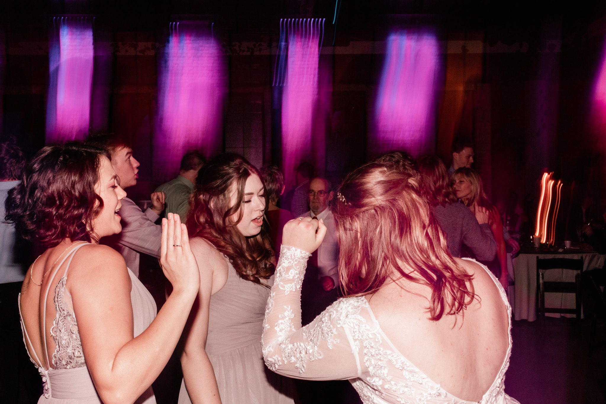 dancing pictures Ivy House milwaukee wedding
