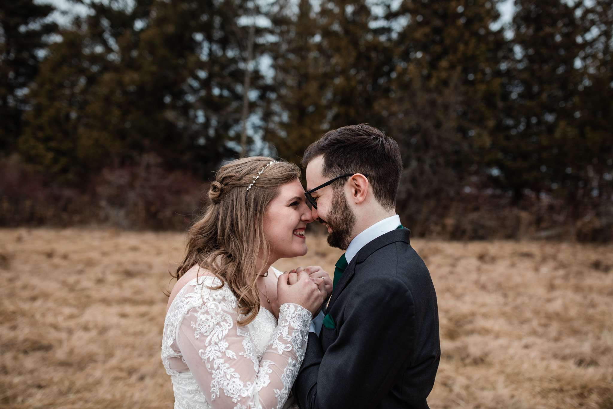 Concordia graduates wedding pictures - winter wedding photography Milwaukee