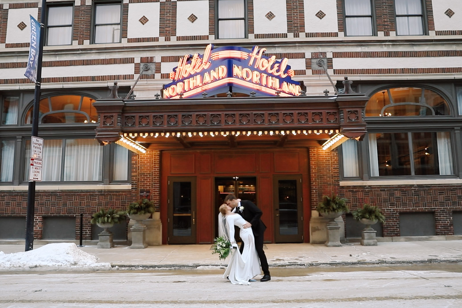 Winter wedding at Hotel Northland Wedding in Green Bay - Art deco sign