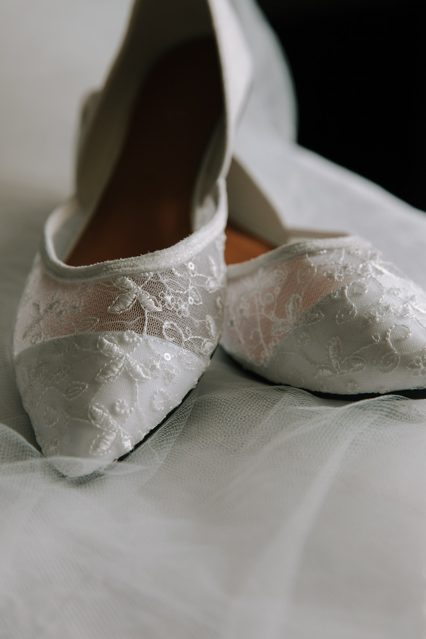 White lace wedding flats - Hilton Homewood Suites - Wauwatosa