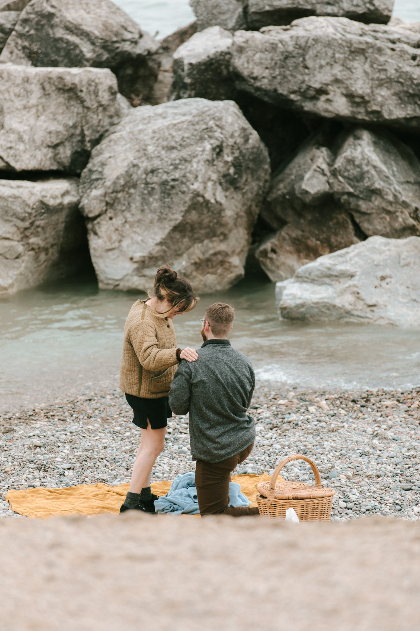 Klode Park Milwaukee Wisconsin Lake Engagement - Proposal photographer