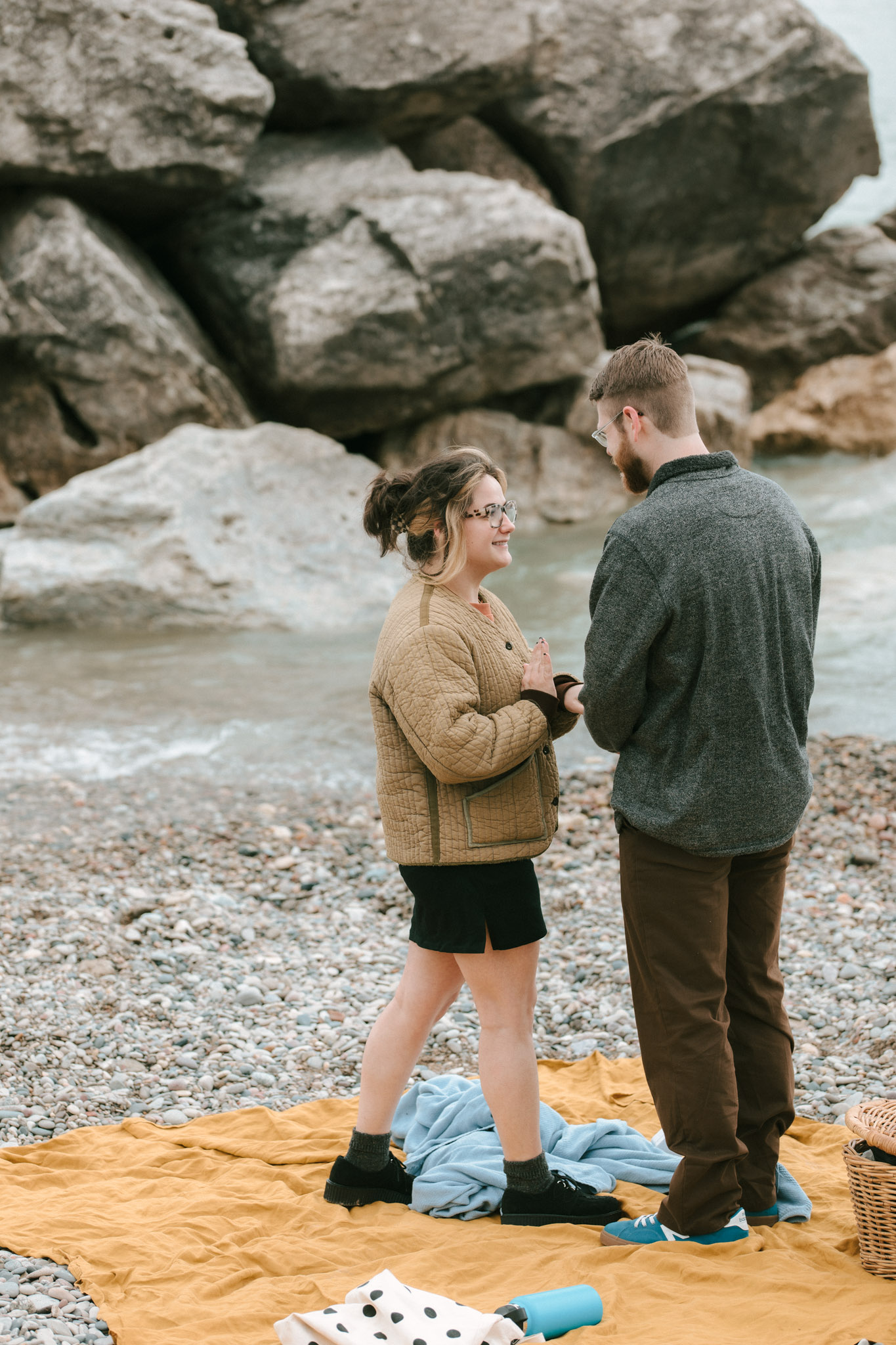 Klode Park Milwaukee Wisconsin Lake Engagement - Proposal photographer