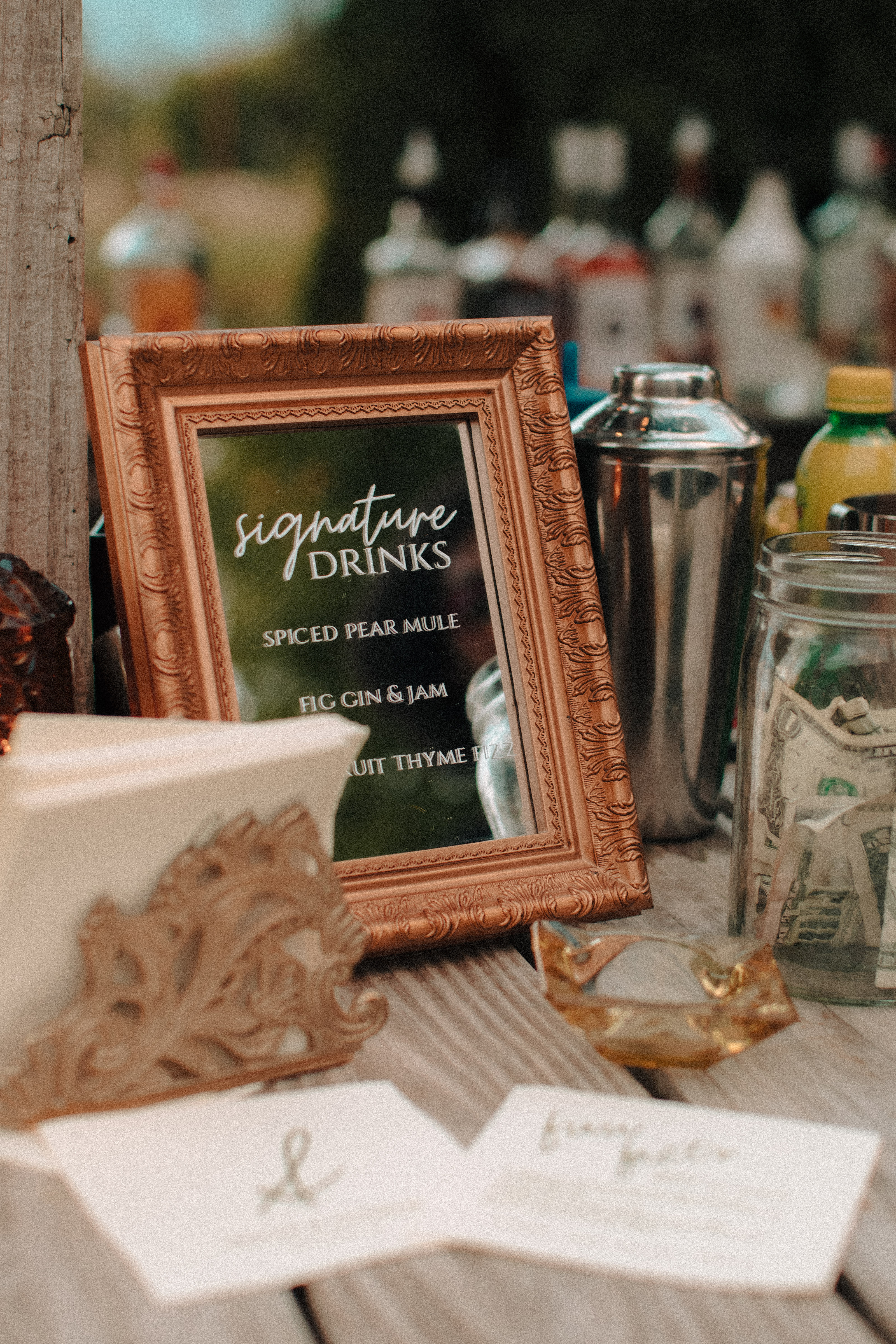 Signature drinks mirrored sign